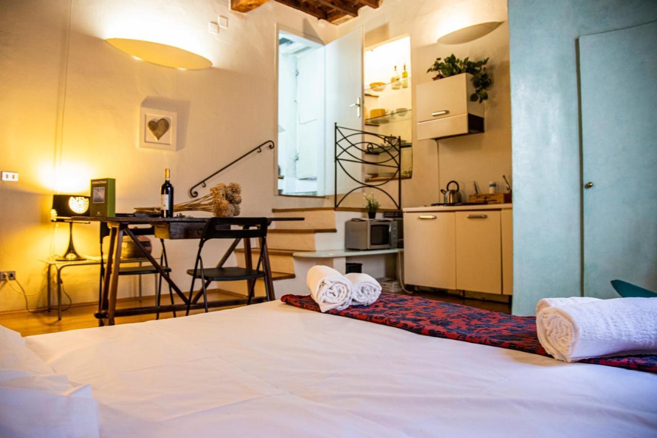 Apartmán Studio In Tornabuoni Within A Renaissance Building Florencie Exteriér fotografie