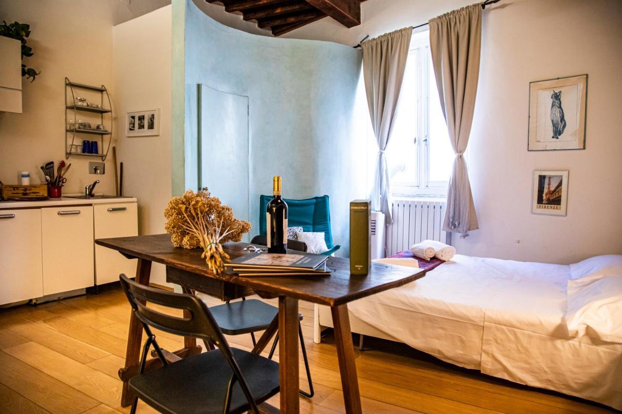 Apartmán Studio In Tornabuoni Within A Renaissance Building Florencie Exteriér fotografie