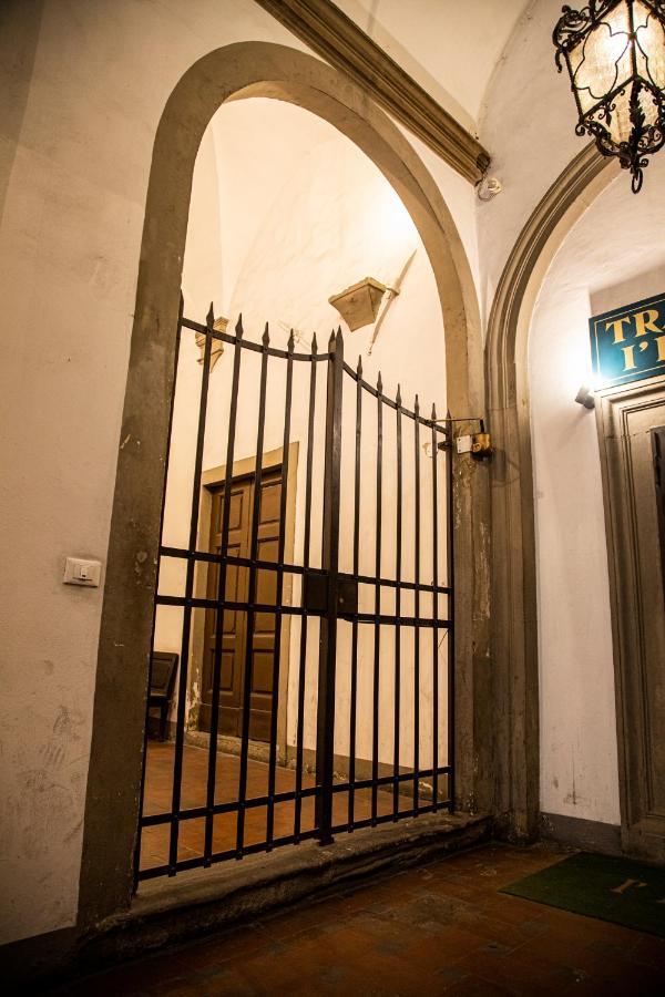 Apartmán Studio In Tornabuoni Within A Renaissance Building Florencie Exteriér fotografie